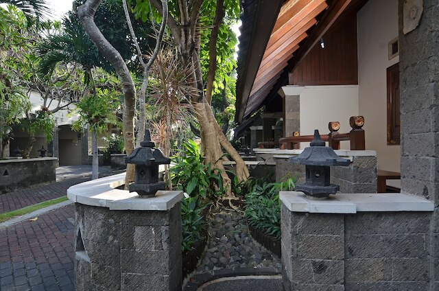 タマン アユ 212