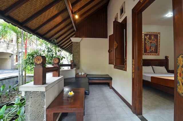 タマン アユ 212