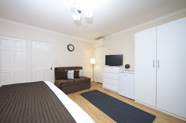 W14 アパートメンツ