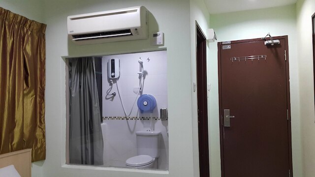 ファースト アンド ニュー スター ホテル