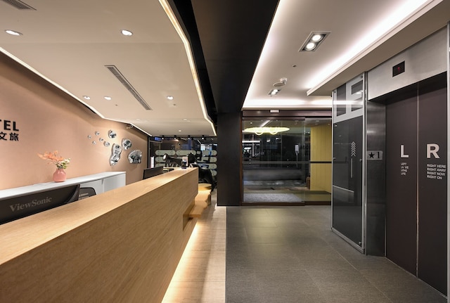 ル ルーム ホテル カイフェン (綺樂文旅開封館)