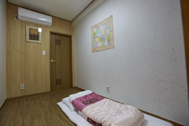 ゴ ウン ダン ハノク ゲスト ハウス