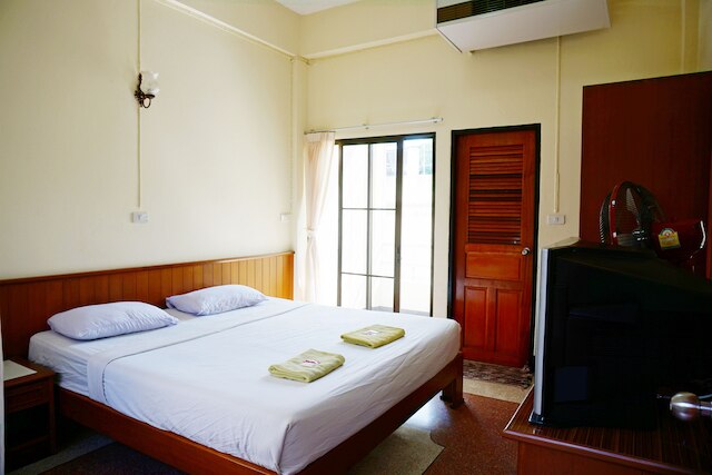 セーフ ハウス コート