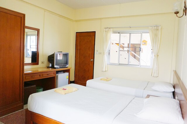 セーフ ハウス コート