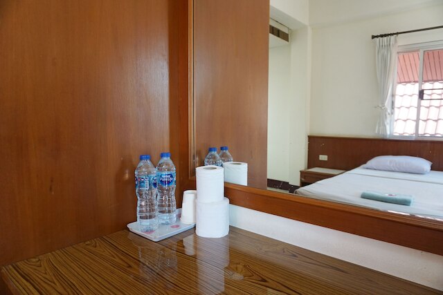 セーフ ハウス コート