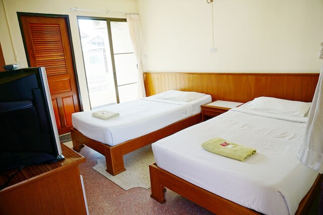 セーフ ハウス コート