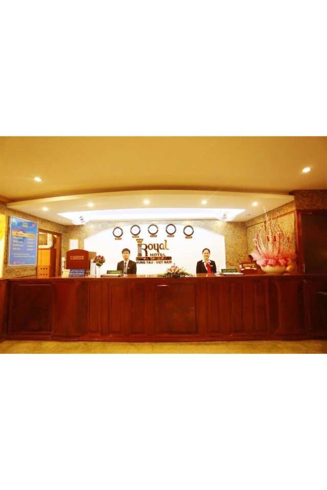 ロイヤル ホテル