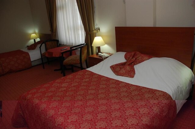 エポス ホテル バキルコイ