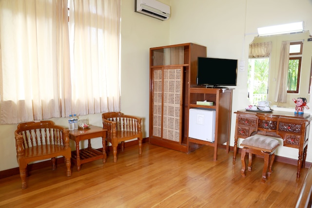 タンテ ホテル - ニャウン ウー