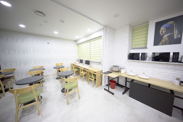 イン ザ シティ ビジネス ホテル (城市商務式飯店)