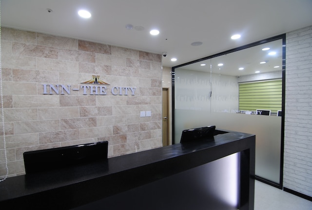 イン ザ シティ ビジネス ホテル (城市商務式飯店)