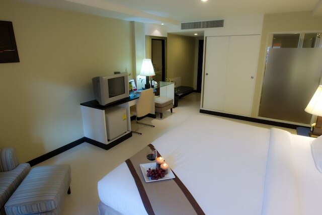 フォーティーン アゲイン ホテル