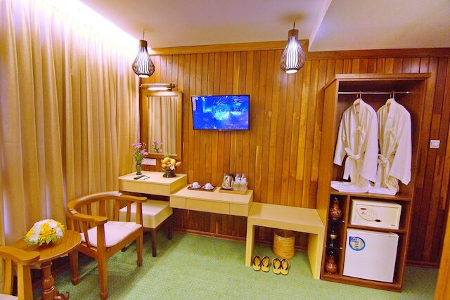 ホテル ヤダナボン バガン