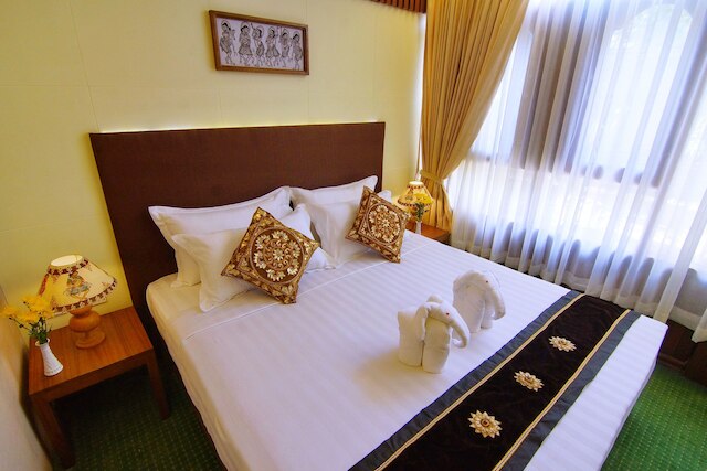 ホテル ヤダナボン バガン