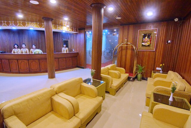 ホテル ヤダナボン バガン