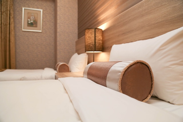 ユニーク ホリデイ ホテル