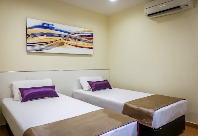 ホテル 81 コージー