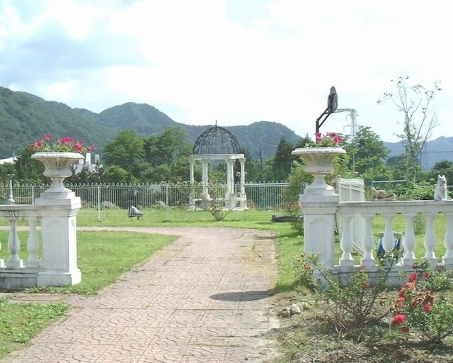 コンドミニアム スクウェアヒルズ