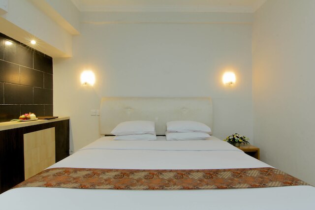 ユニバーシティ ホテル ジョグジャカルタ