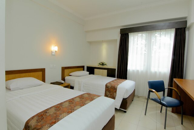 ユニバーシティ ホテル ジョグジャカルタ