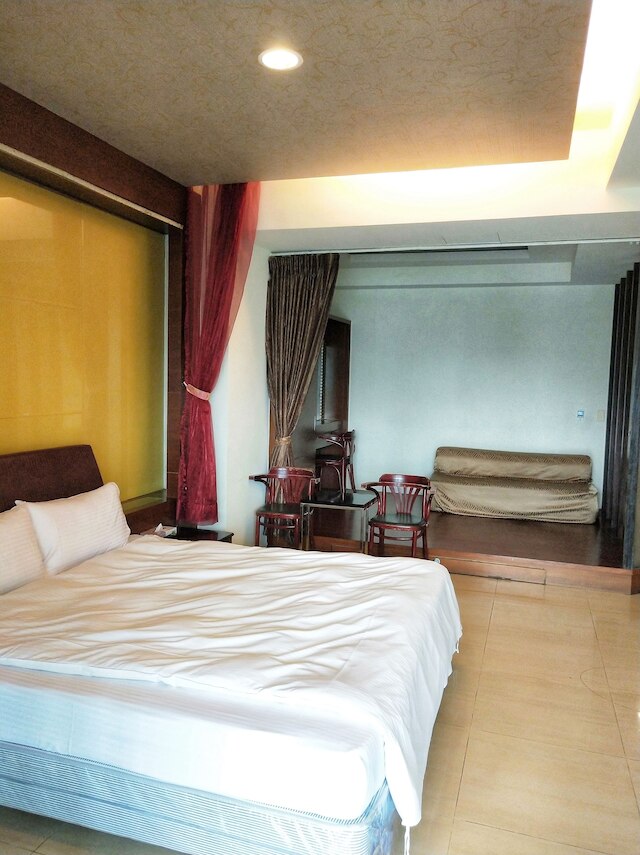 ハーバー エリート ホテル (碼頭精品旅店)