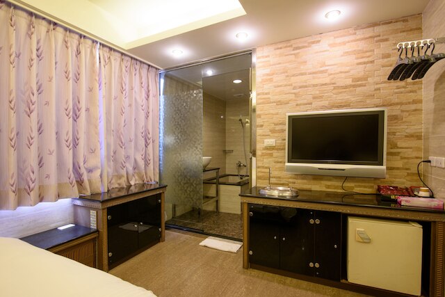 シュイ シャ リャン ホテル - ハーバー リゾート (水沙連大飯店 - 休閒館)