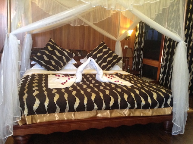 AA ロッジ マサイ マラ