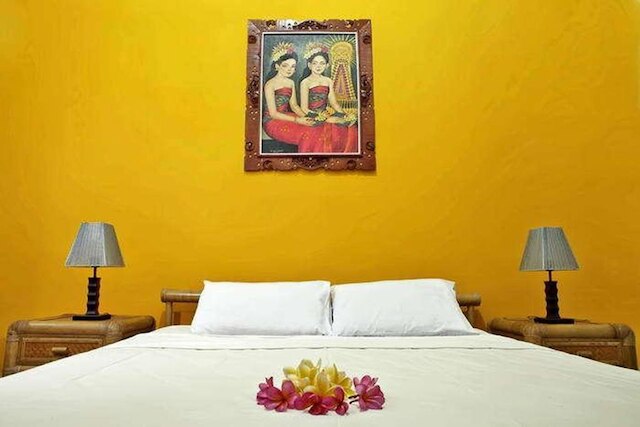 ユリ バンガローズ