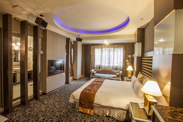 スプリング ブリーズ モーテル (春風時尚汽車旅館)