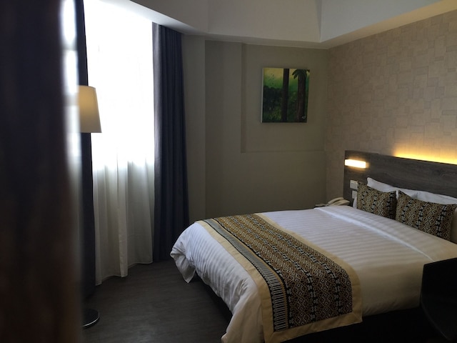 アジャン ホテル