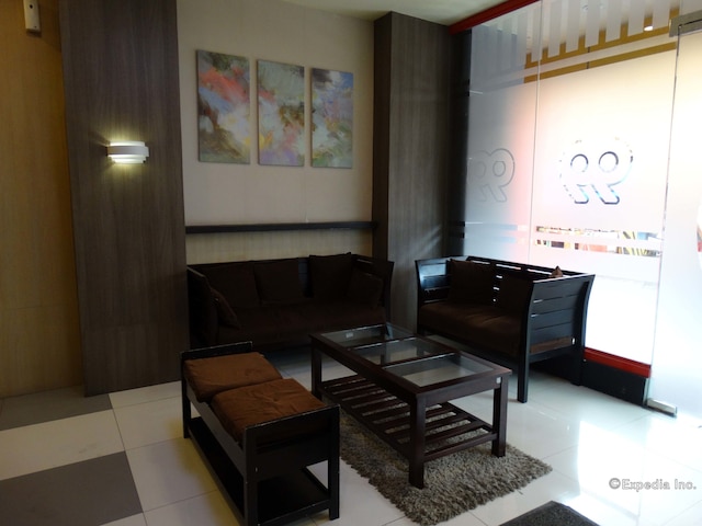 ホテル 99 キアポ マニラ