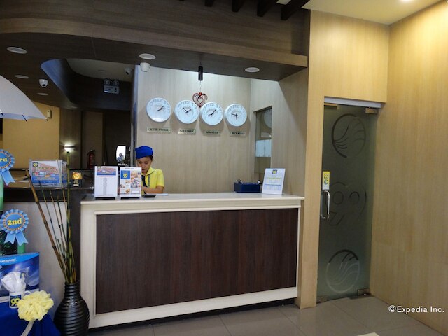 ホテル 99 キアポ マニラ