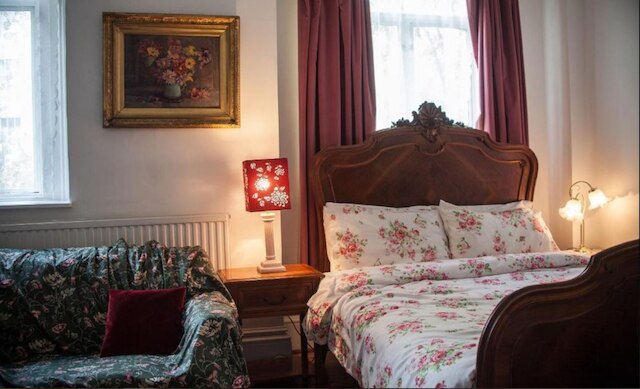 ジュリエッツ ベッド アンド ブレックファスト