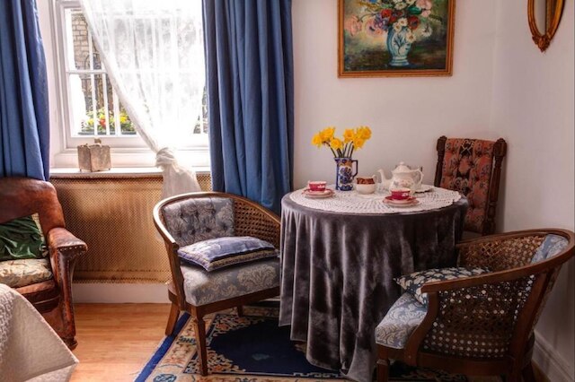 ジュリエッツ ベッド アンド ブレックファスト