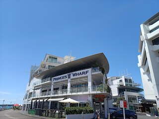 プリンセス ワーフ グレース アパートメント