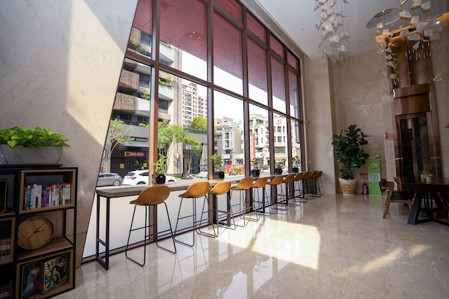 ホ ティ ホテル (賀緹酒店)