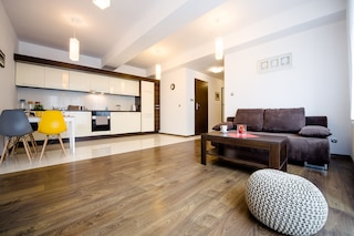 フレンドハウス アパートメンツ - オールド シティ