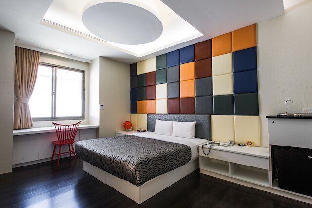 ユァン チャウ モーテル (緣橋商務汽車旅館)