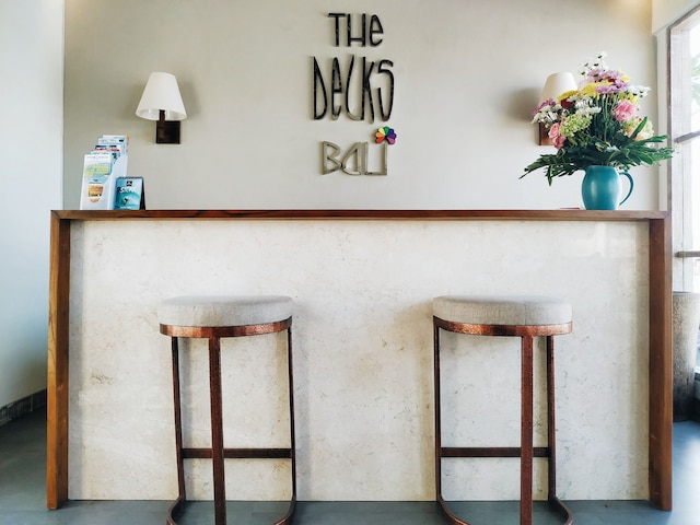 ザ デックス バリ