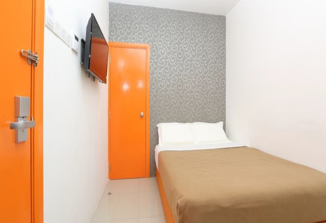 1 ホテル タマン コノート