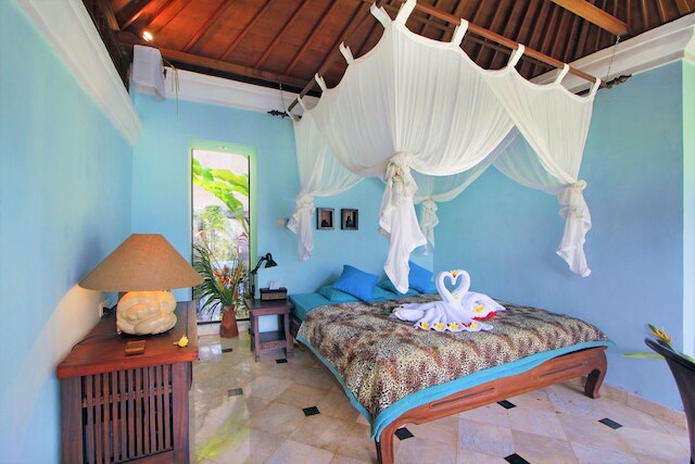 ザ マホガニー ヴィラ