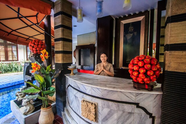 スリ ラトゥ ホテル