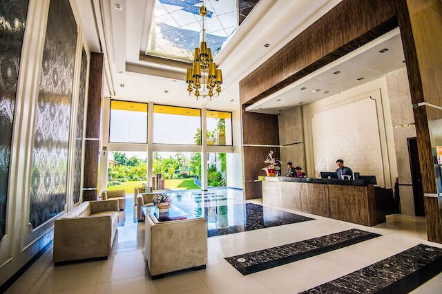 アリアナ ホテル