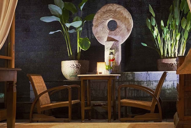 ヴィラ ダマール