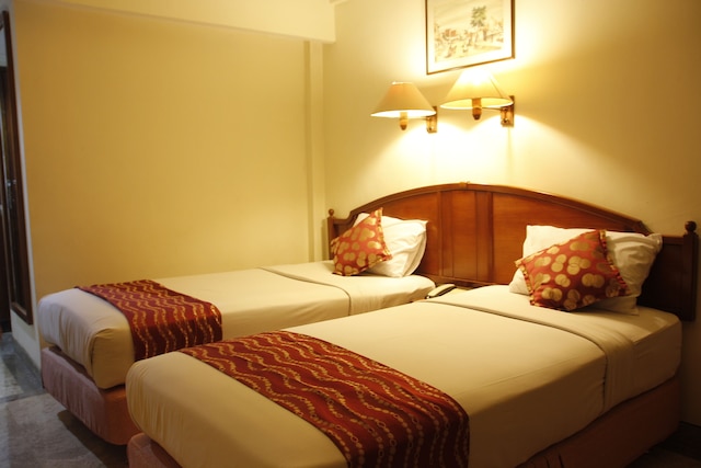 メガ マトラ ホテル