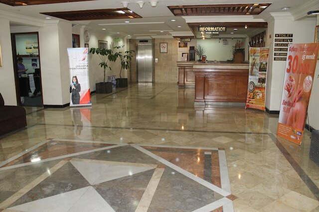 メガ マトラ ホテル