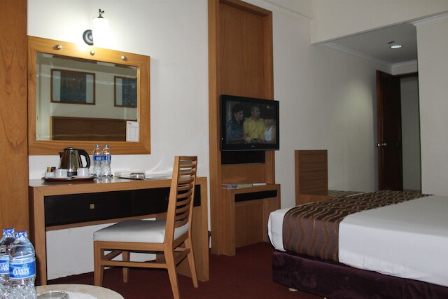 メガ マトラ ホテル