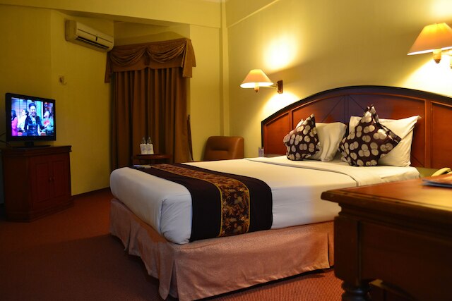 メガ マトラ ホテル