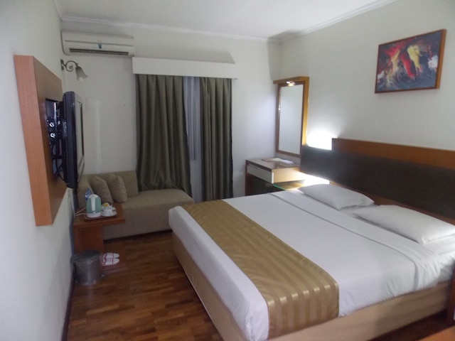 ホテル メガ プロクラマシ