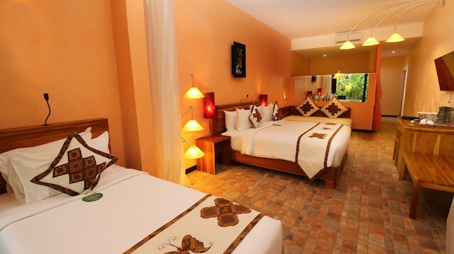 プティ ホテルバリ